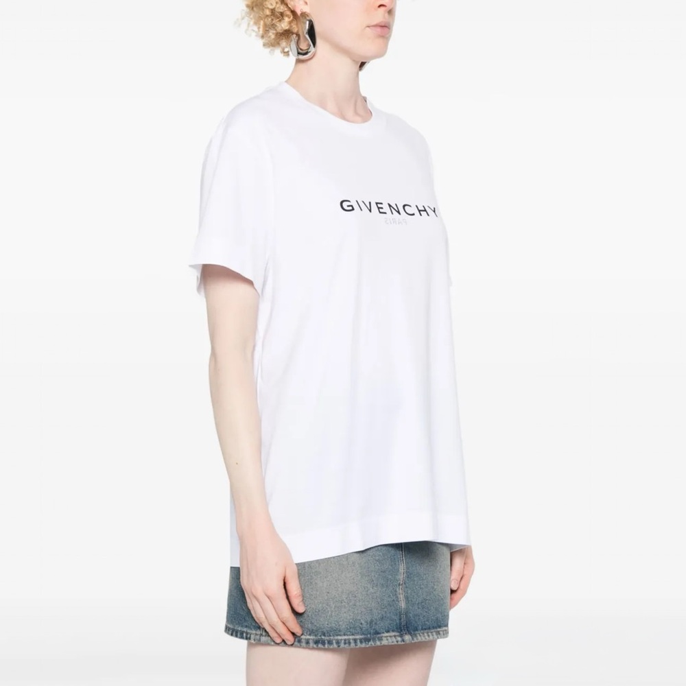 Givenchy Logo Classic Graphic Short Sleeve Tee - Picture 6 of 16